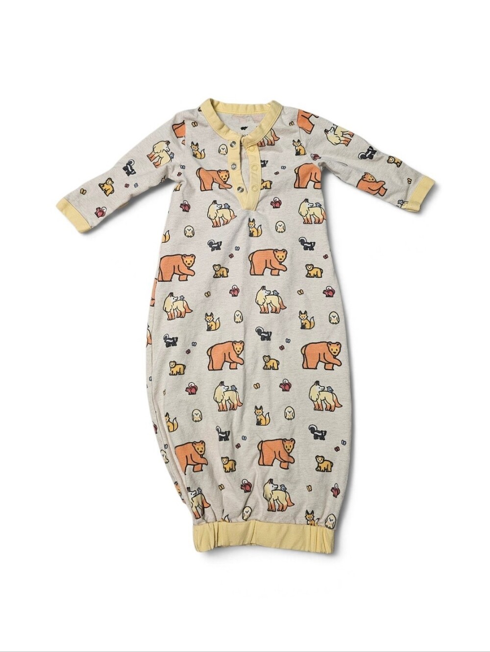 Neutral Grey Bear-Print Sleep Gown with Yellow Trim - Kids Pajamas